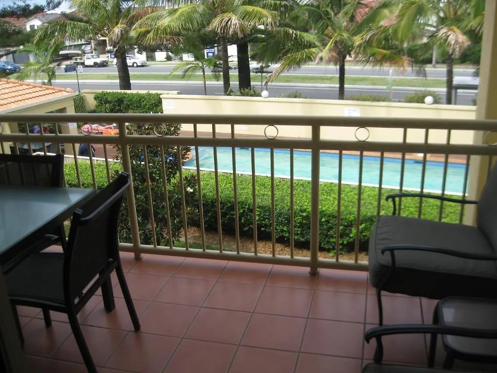 San Delles Apartments Gold Coast 0*,