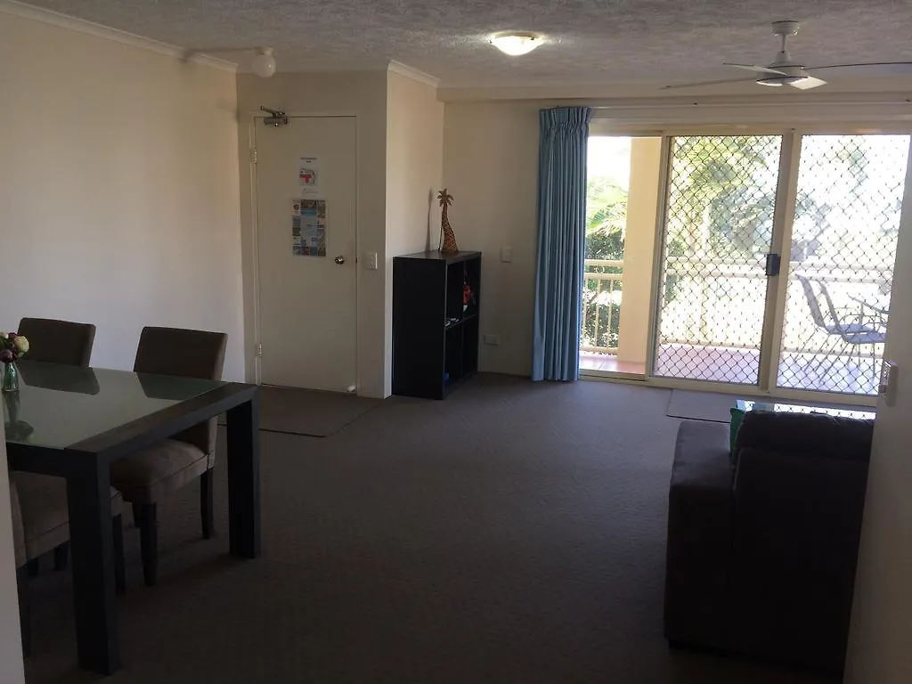 غولد كوست San Delles Apartments غولد كوست